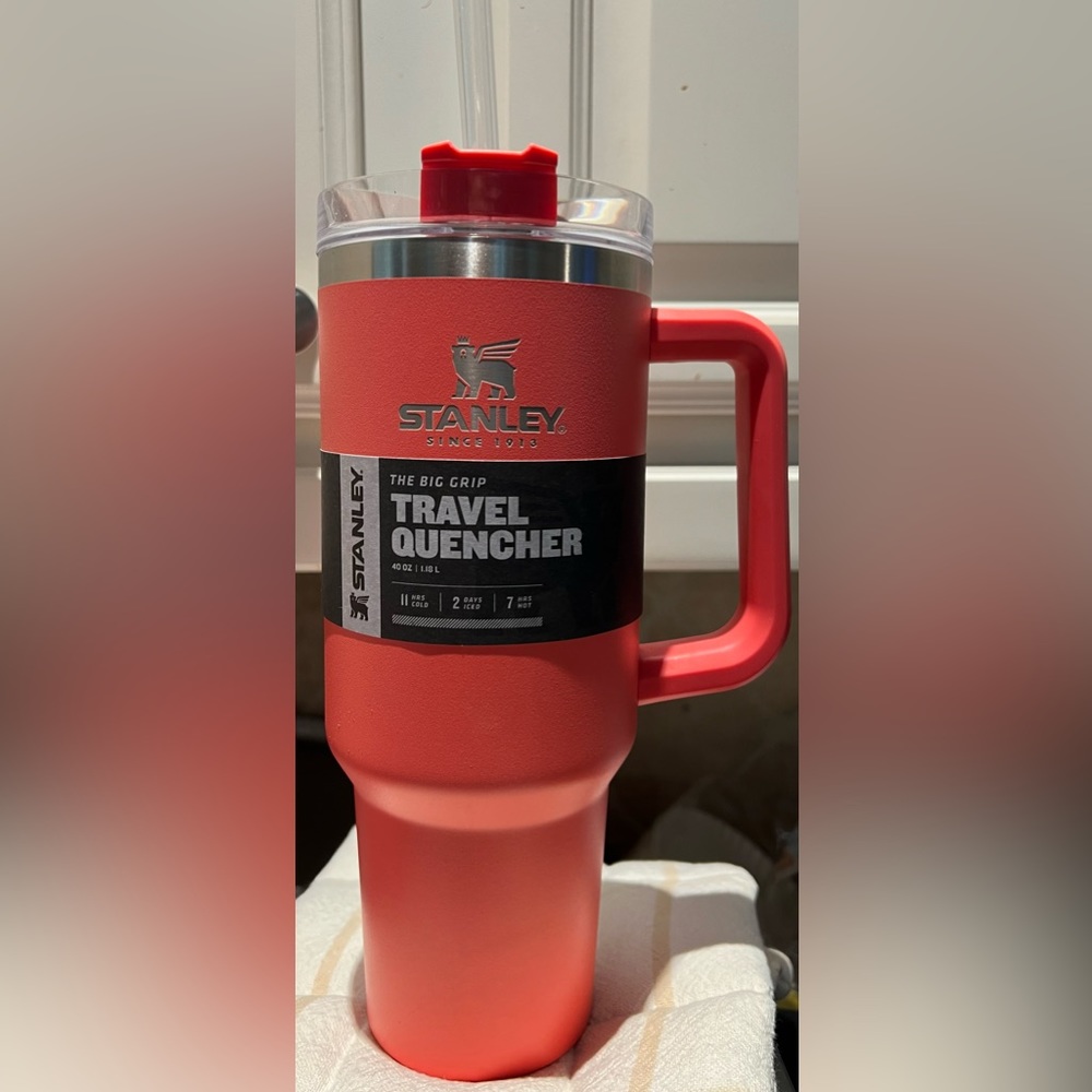 Stanley 40oz Stainless Steel Adventure Quencher Tumbler Coral New!